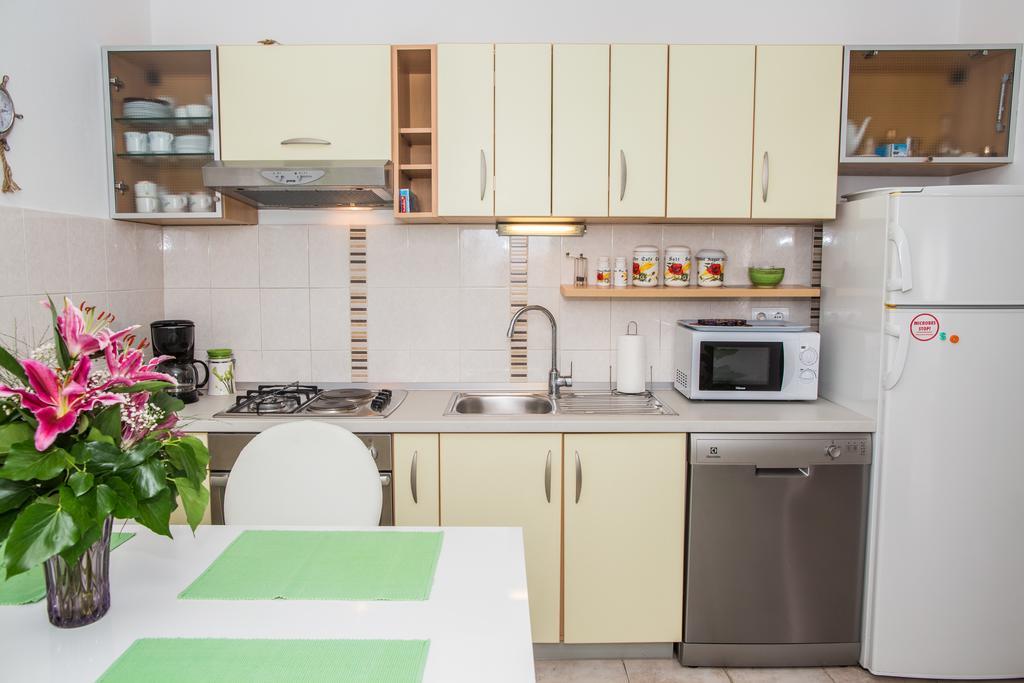 Holiday Home Arboretum シベニク エクステリア 写真