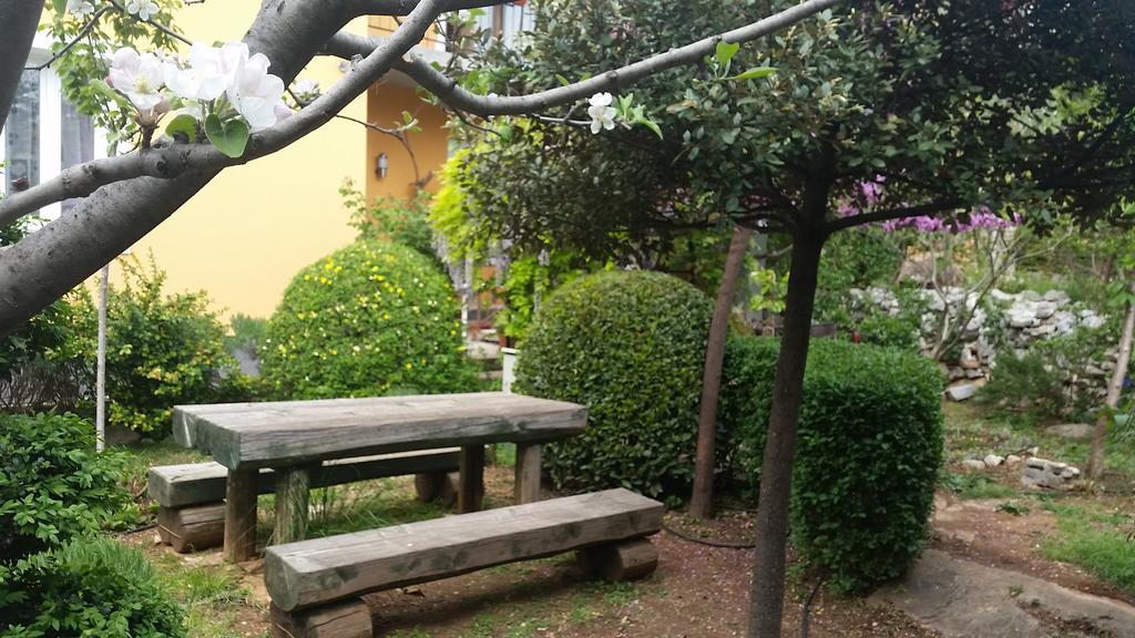Holiday Home Arboretum シベニク エクステリア 写真