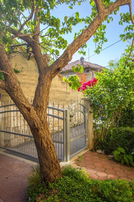 Holiday Home Arboretum シベニク エクステリア 写真